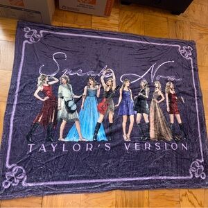 Taylor Swift Speak Now Blanket - barely used